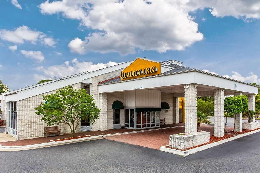 Quality Inn Greenville Near University Exterior photo