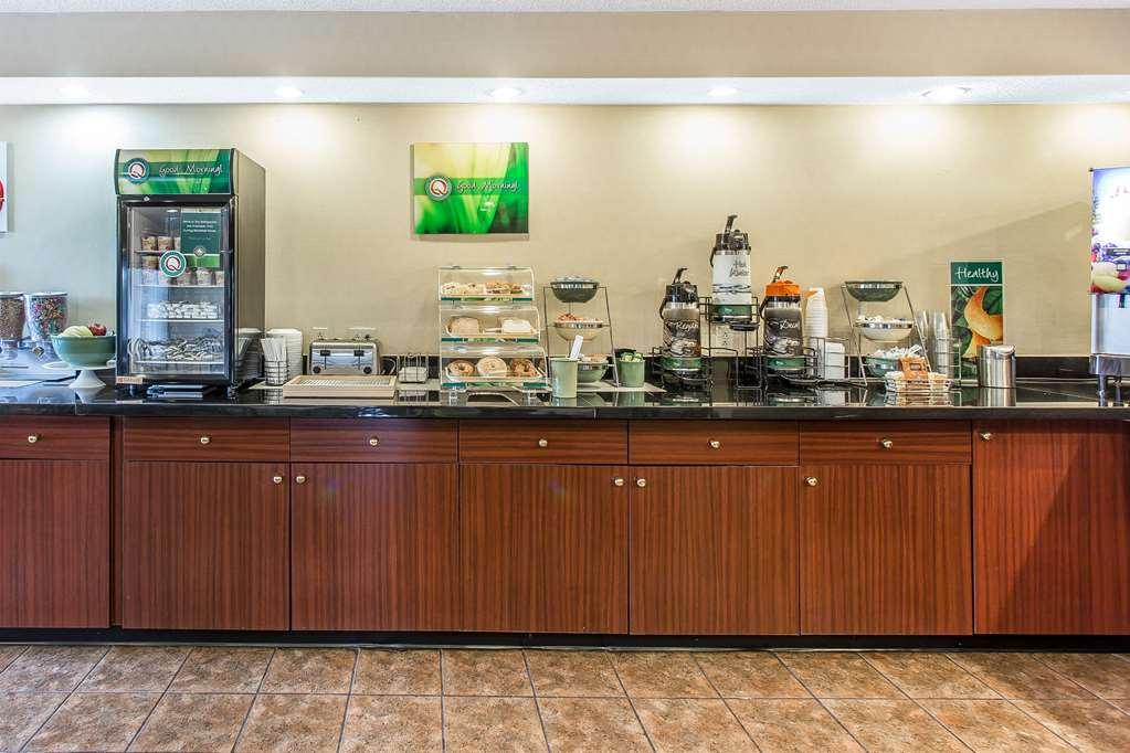 Quality Inn Greenville Near University Restaurant photo